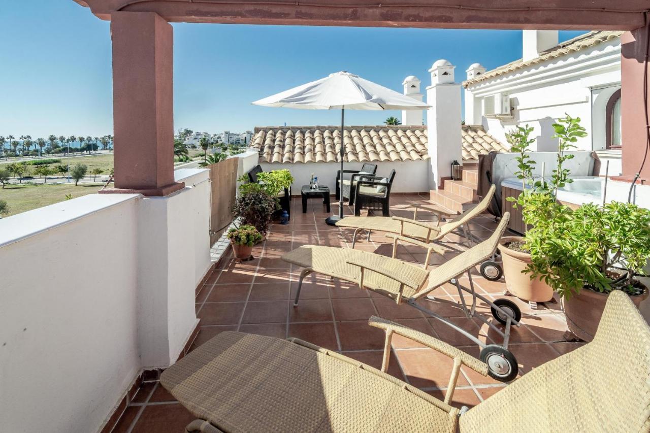 Seaside 3 Bedroom Penthouse Next To The In San Pedro Apartment *