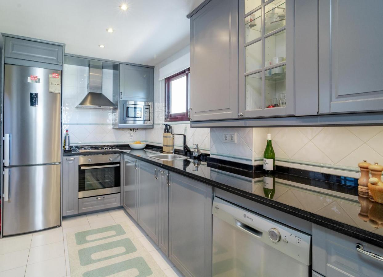 Seaside 3 Bedroom Penthouse Next To The In San Pedro Apartment *